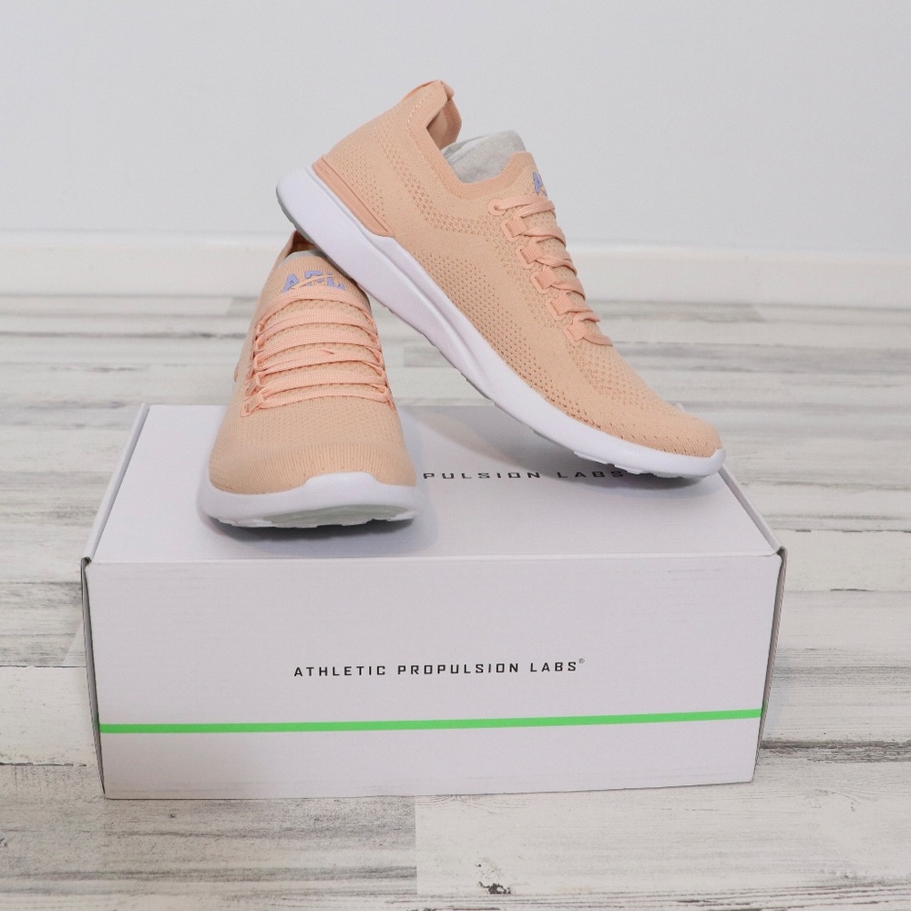APL: Athletic Propulsion Labs Techloom Breeze Size 9.5 Blush Bellflower